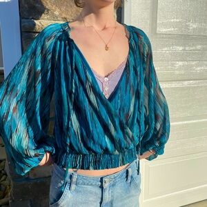 Peach Love California Medium Turquoise & Black Elastic Waist Blouse Sheer Sleeve